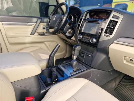 MITSUBISHI Pajero Full 3.2 16V 4P HPE 4X4 TURBO DIESEL INTERCOOLER AUTOM�TICO, Foto 10