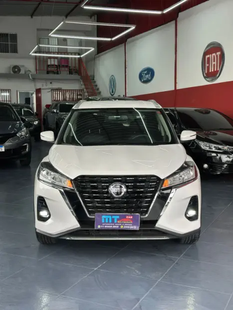 NISSAN Kicks 1.6 16V 4P FLEXSTART ADVANCE XTRONIC AUTOM�TICO CVT, Foto 2