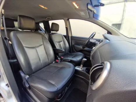 NISSAN Livina , Foto 10