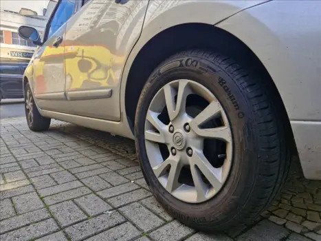 NISSAN Livina , Foto 15