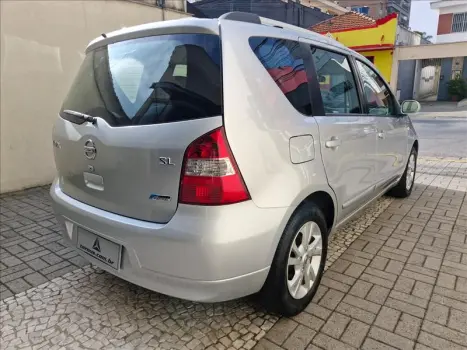 NISSAN Livina , Foto 6