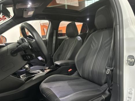 PEUGEOT 2008 1.0 12V 4P FLEX TURBO 200 GT AUTOM�TICO CVT, Foto 7