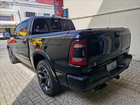RAM 1500 5.7 V8 LIMITED NIGHT EDITION CABINE DUPLA 4X4 AUTOM�TICO, Foto 4