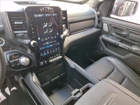 RAM 1500 5.7 V8 LIMITED NIGHT EDITION CABINE DUPLA 4X4 AUTOM�TICO, Foto 9