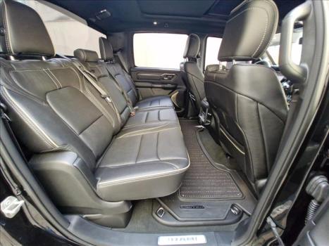 RAM 1500 5.7 V8 LIMITED NIGHT EDITION CABINE DUPLA 4X4 AUTOM�TICO, Foto 13