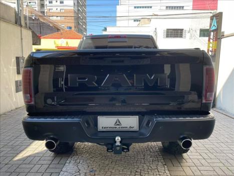 RAM Classic 5.7 V8 32V 4P HEMI LARAMIE AUTOM�TICO, Foto 4