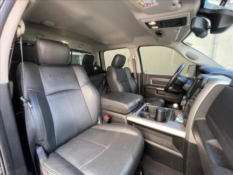 RAM Classic 5.7 V8 32V 4P HEMI LARAMIE AUTOM�TICO, Foto 14
