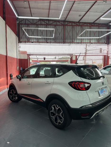 RENAULT Captur 1.3 16V 4P FLEX TCE ICONIC TURBO X-TRONIC AUTOM�TICO CVT, Foto 6