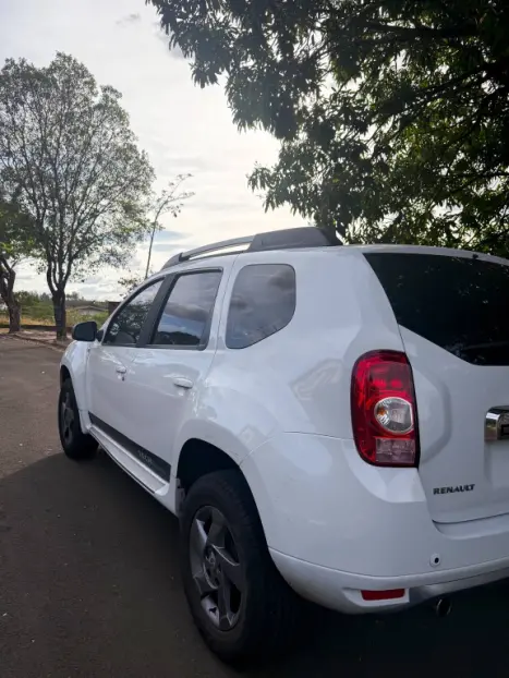 RENAULT Duster 2.0 16V 4P FLEX DYNAMIQUE AUTOM�TICO, Foto 2