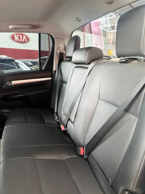 TOYOTA Hilux Caminhonete 2.8 16V SRX 4X4 DIESEL CABINE DUPLA AUTOMÁTICO, Foto 13