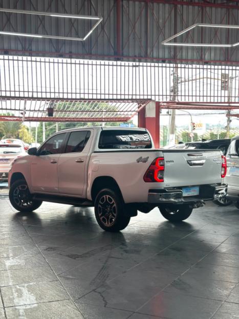 TOYOTA Hilux Caminhonete 2.8 16V SRX 4X4 DIESEL CABINE DUPLA AUTOMÁTICO, Foto 23