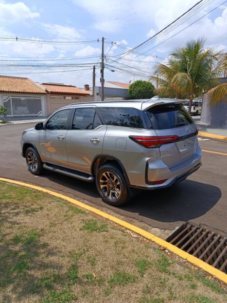 TOYOTA Hilux SW4 2.8 16V 4P SRX PLATINUM 4X4 7 LUGARES TURBO DIESEL AUTOMTICO, Foto 5