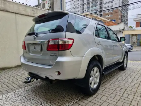TOYOTA Hilux SW4 3.0 16V 4P SRV 4X4 7 LUGARES TURBO DIESEL AUTOM�TICO, Foto 6