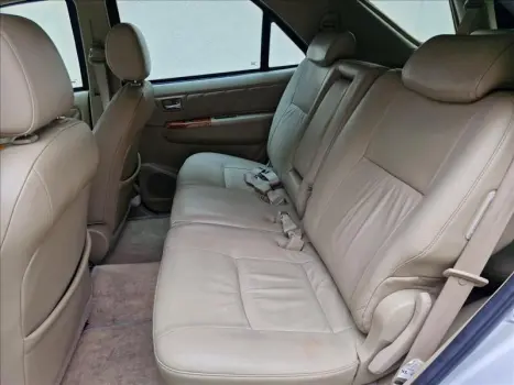 TOYOTA Hilux SW4 3.0 16V 4P SRV 4X4 7 LUGARES TURBO DIESEL AUTOM�TICO, Foto 11