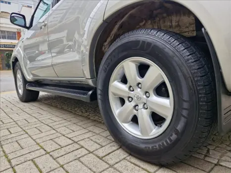 TOYOTA Hilux SW4 3.0 16V 4P SRV 4X4 7 LUGARES TURBO DIESEL AUTOM�TICO, Foto 15