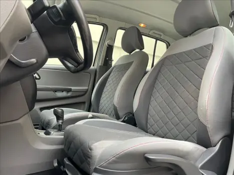 VOLKSWAGEN Fox 1.6 4P FLEX HIGHLINE I-MOTION AUTOMATIZADO, Foto 10