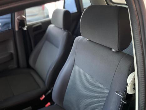 VOLKSWAGEN Gol 1.0 4P, Foto 8