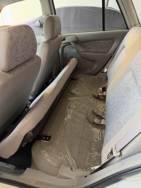 VOLKSWAGEN Gol 1.6 MI 4P, Foto 6