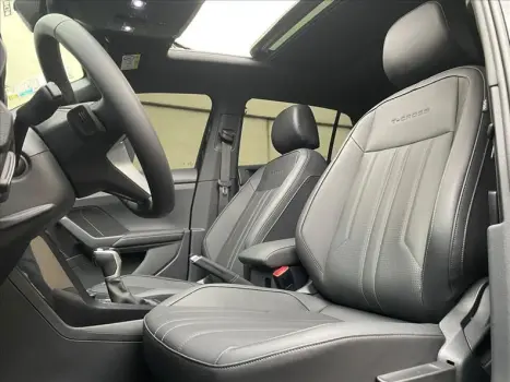 VOLKSWAGEN T-Cross 1.4 4P 250 TSI FLEX EXTREME HIGHLINE AUTOM�TICO, Foto 9