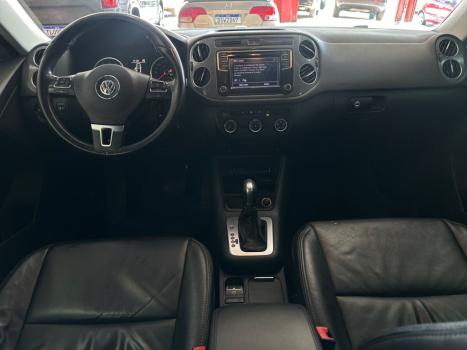 VOLKSWAGEN Tiguan 1.4 16V 4P TSI TURBO DSG AUTOM�TICO, Foto 6