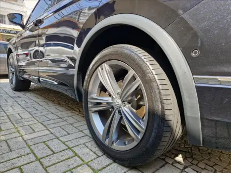 VOLKSWAGEN Tiguan 2.0 350 TSI TOTAL FLEX ALLSPACE R-LINE 4-MOTION TURBO AUTOM�TICO DSG, Foto 14