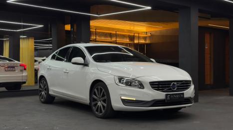 VOLVO S60 2.0 4P T5 MOMENTUM TURBO AUTOMÁTICO, Foto 3