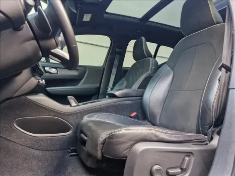 VOLVO XC40 2.0 16V 4P T5 TURBO R-DESIGN AWD GEARTRONIC AUTOM�TICO, Foto 9