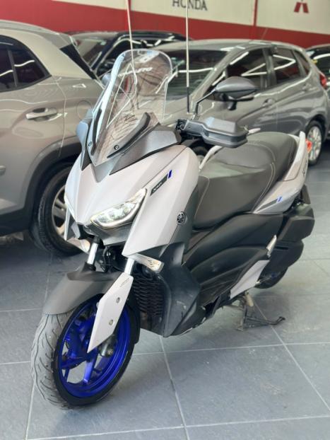 YAMAHA XMax 250 , Foto 2