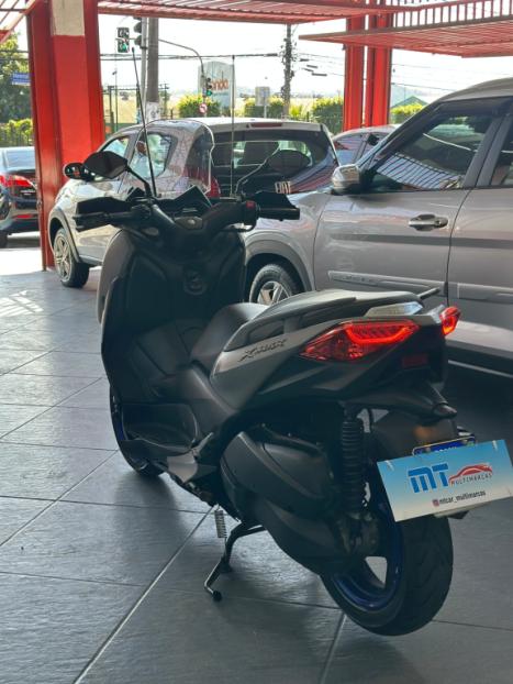 YAMAHA XMax 250 , Foto 9
