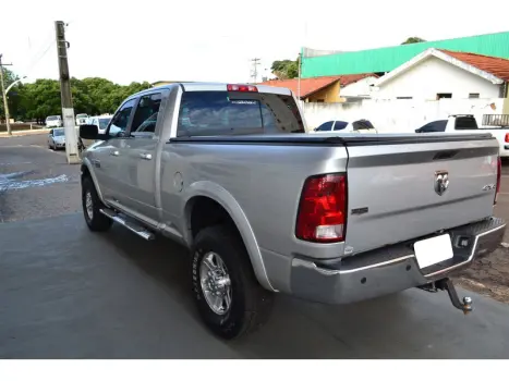 DODGE Ram 6.7 I6 24V 4P 2500 LARAMIE 4X4 TURBODIESEL  AUTOMTICO CABINE DUPLA, Foto 4