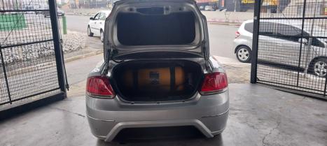 FIAT Linea 1.8 16V 4P FLEX ESSENCE, Foto 5