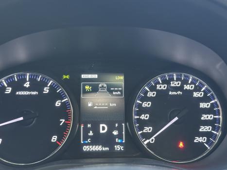 MITSUBISHI Outlander 3.0 V6 24V 4P GT 4X4 AUTOMTICO, Foto 2