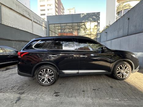 MITSUBISHI Outlander 3.0 V6 24V 4P GT 4X4 AUTOMTICO, Foto 13