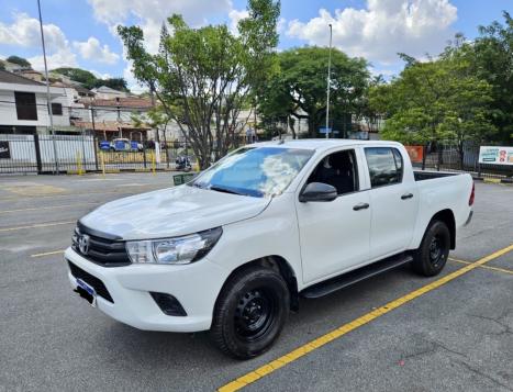 TOYOTA Hilux Caminhonete 2.8 16V 4P POWER PACK TURBO DIESEL 4X4 CABINE DUPLA, Foto 2