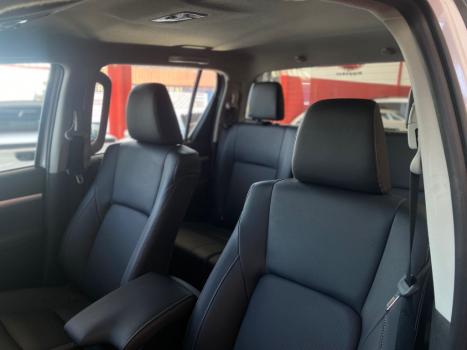 TOYOTA Hilux Caminhonete 2.8 16V SRX PLUS 4X4 TURBO DIESEL CABINE DUPLA AUTOMTICO, Foto 11