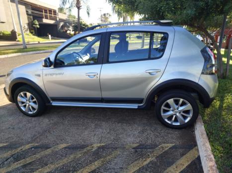 RENAULT Sandero 1.6 16V 4P FLEX STEPWAY AUTOMTICO, Foto 3