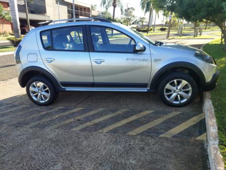 RENAULT Sandero 1.6 16V 4P FLEX STEPWAY AUTOMTICO, Foto 4