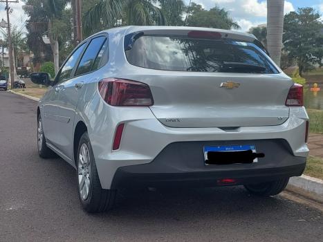 CHEVROLET Onix Hatch 1.0 4P FLEX LT, Foto 6