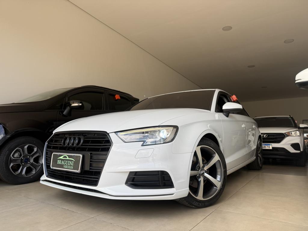 AUDI A3 Sedan