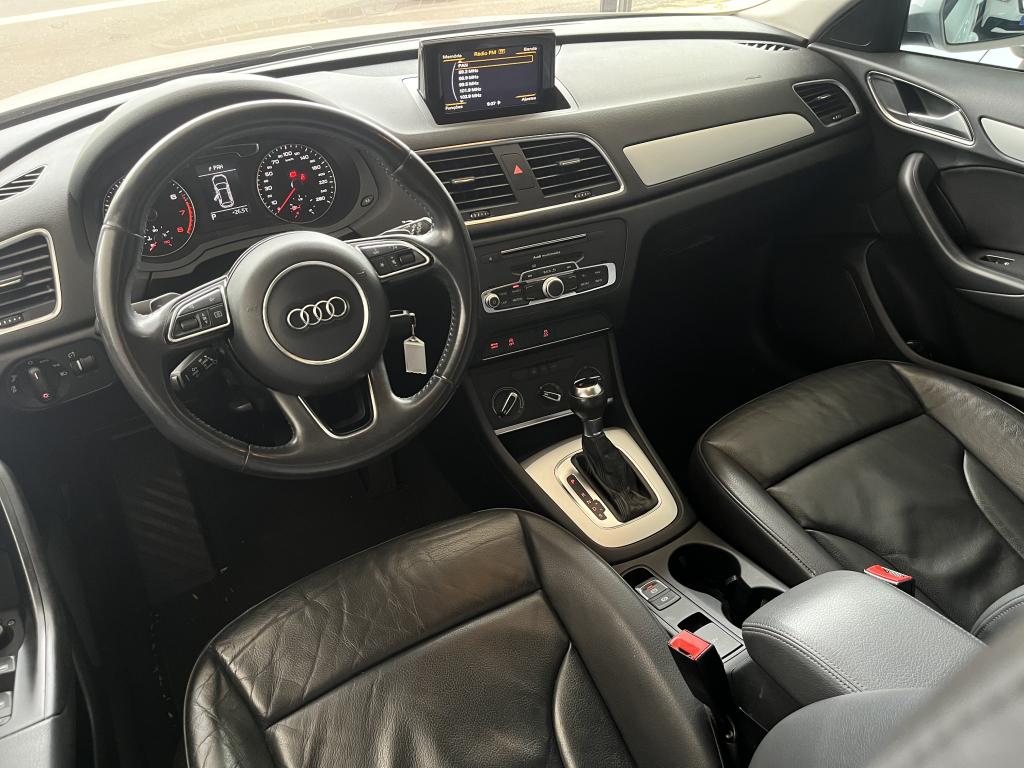 AUDI Q3 - Miniatura
