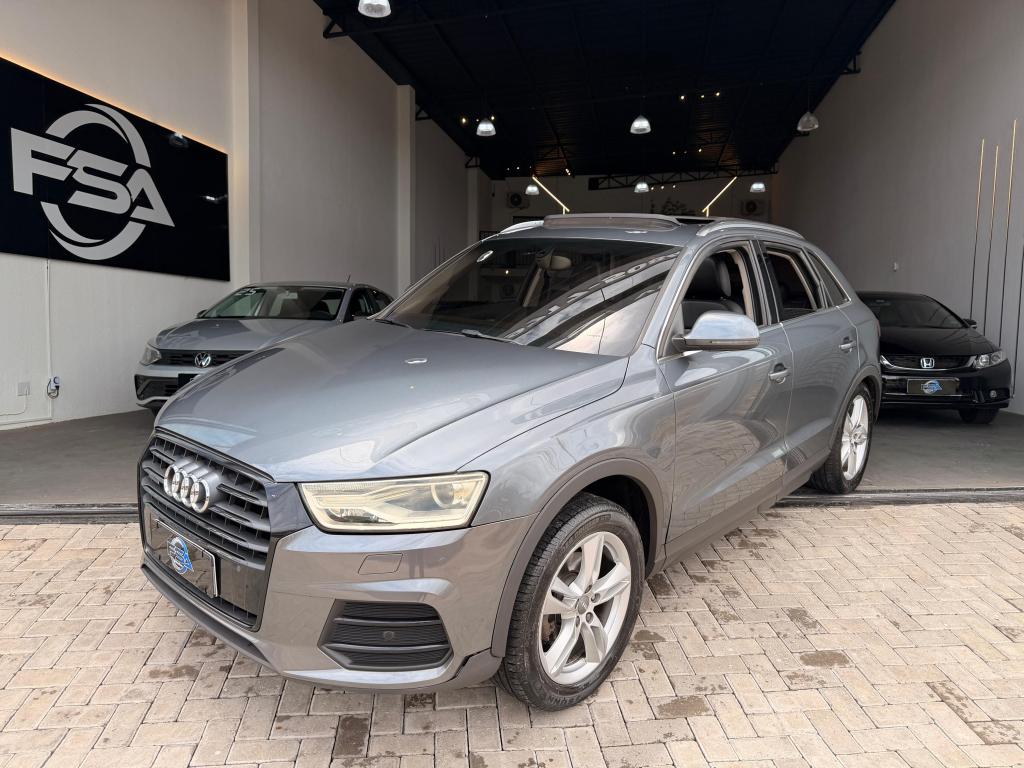 AUDI Q3 - Foto
