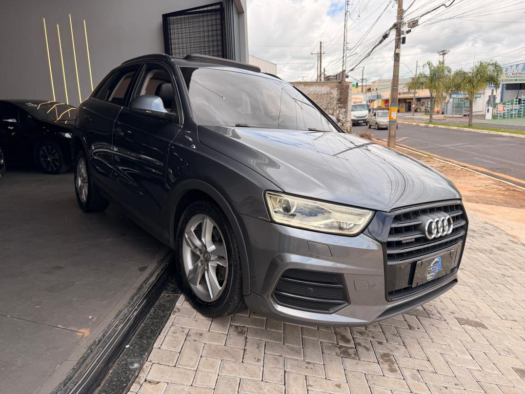 AUDI Q3 - Foto