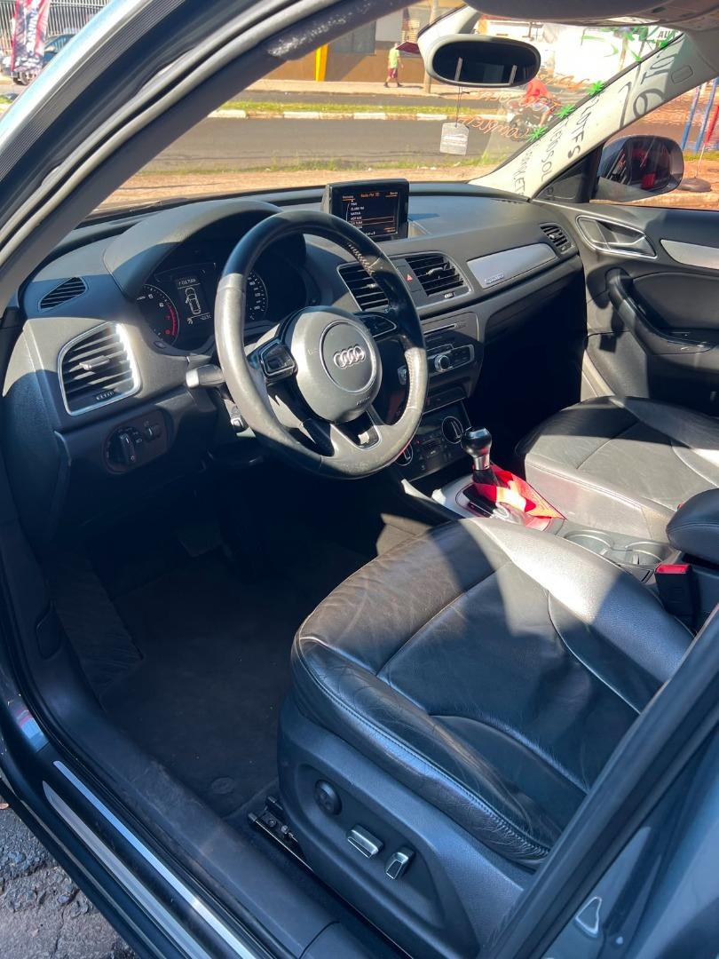 AUDI Q3 - Foto