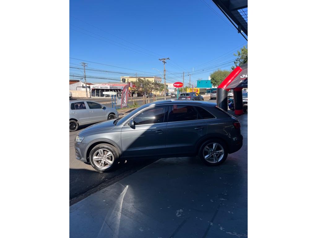 AUDI Q3 - Foto