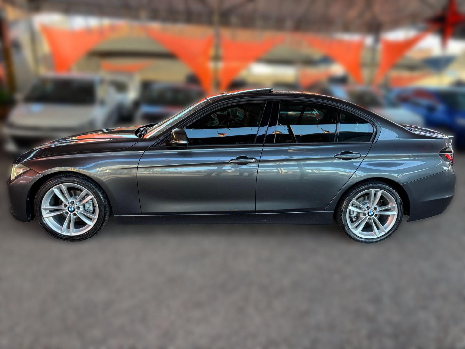 BMW 320I - Foto