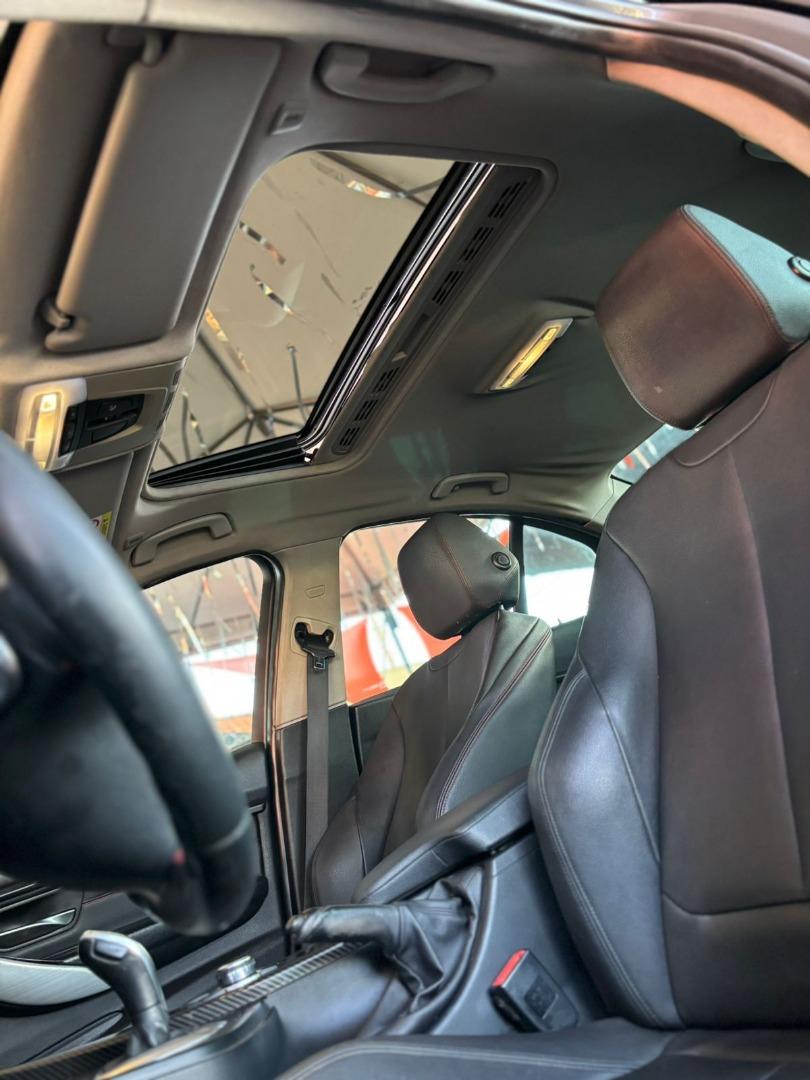 BMW 320I - Foto