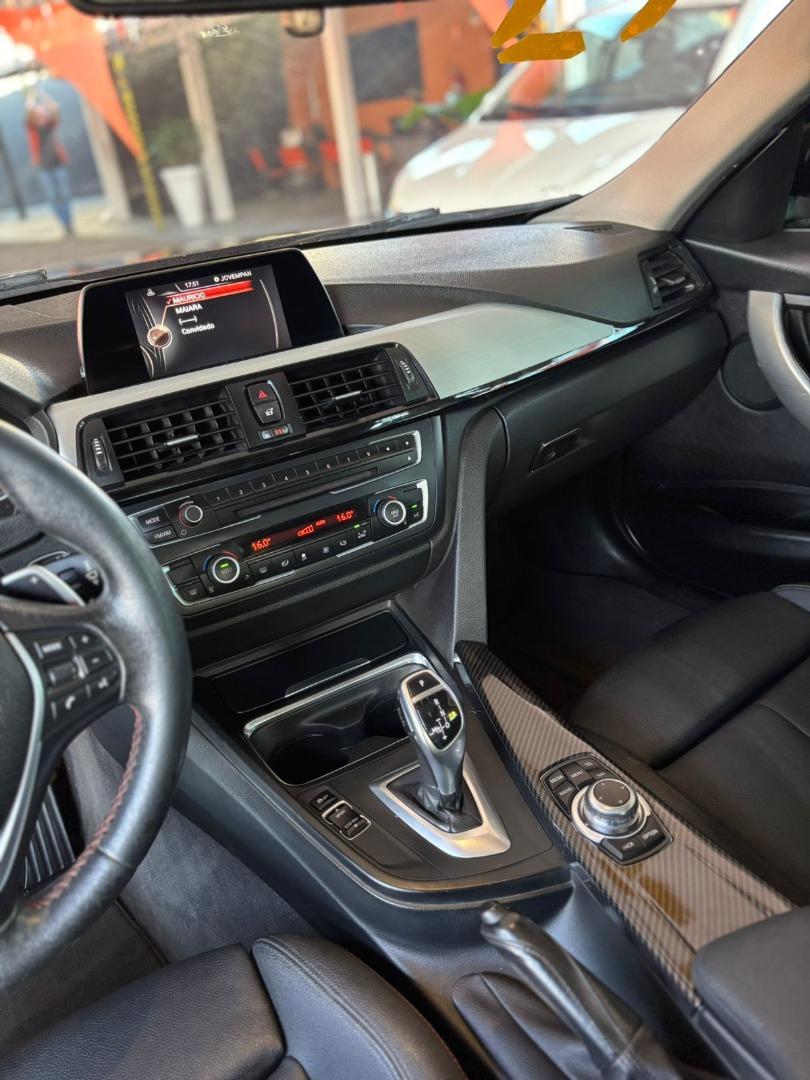 BMW 320I - Foto