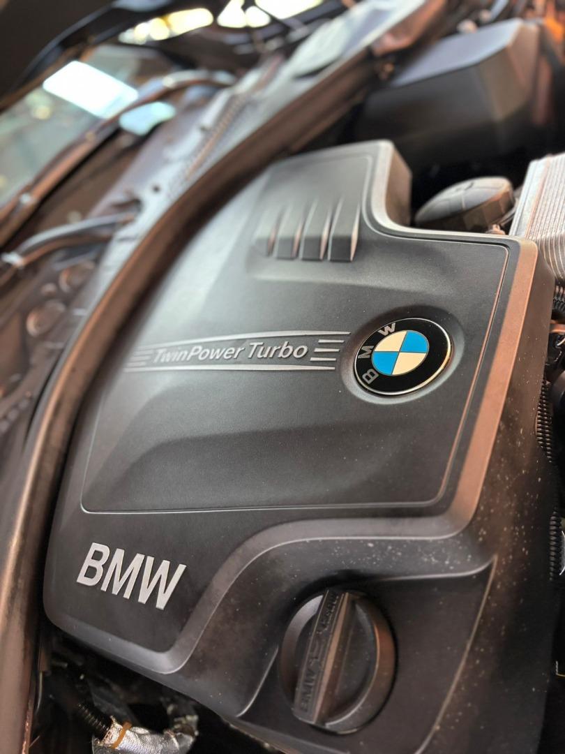 BMW 320I - Foto