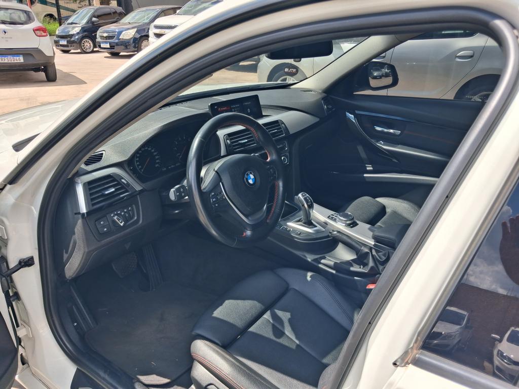 BMW 320I - Foto