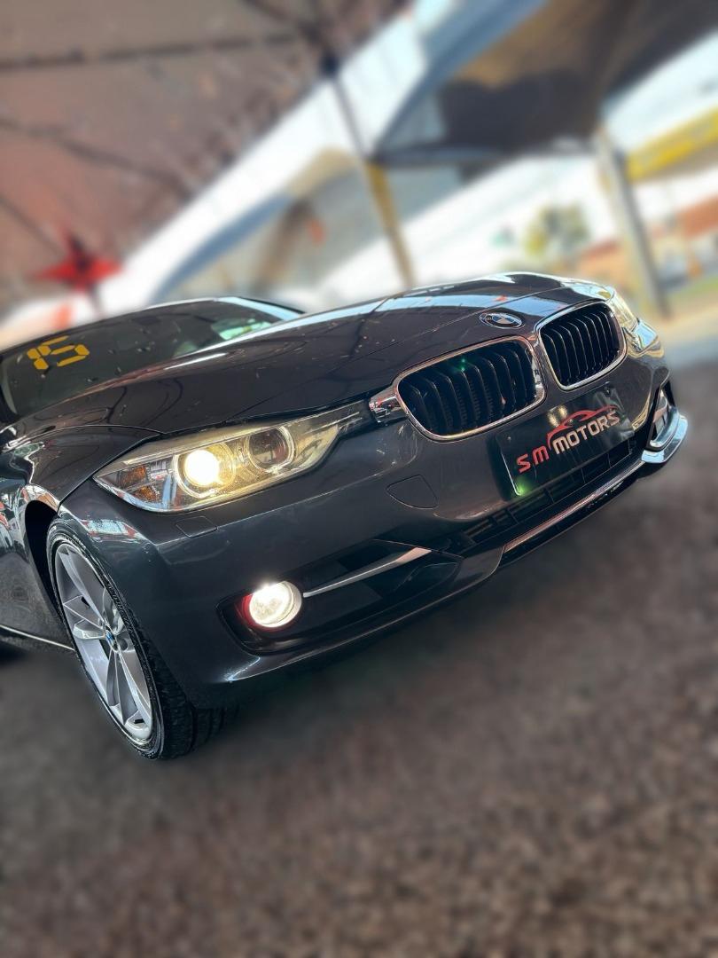 BMW 320I - Foto